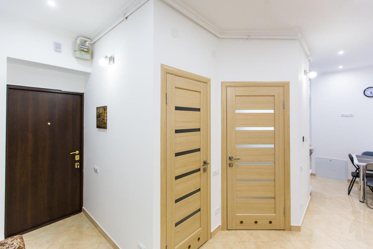 Avangard Kulisha 6B Apart Lviv Buitenkant foto