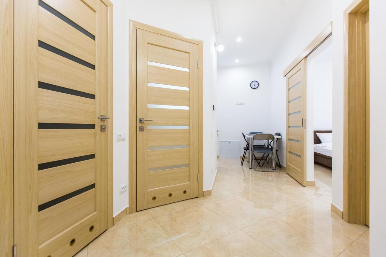 Avangard Kulisha 6B Apart Lviv Buitenkant foto