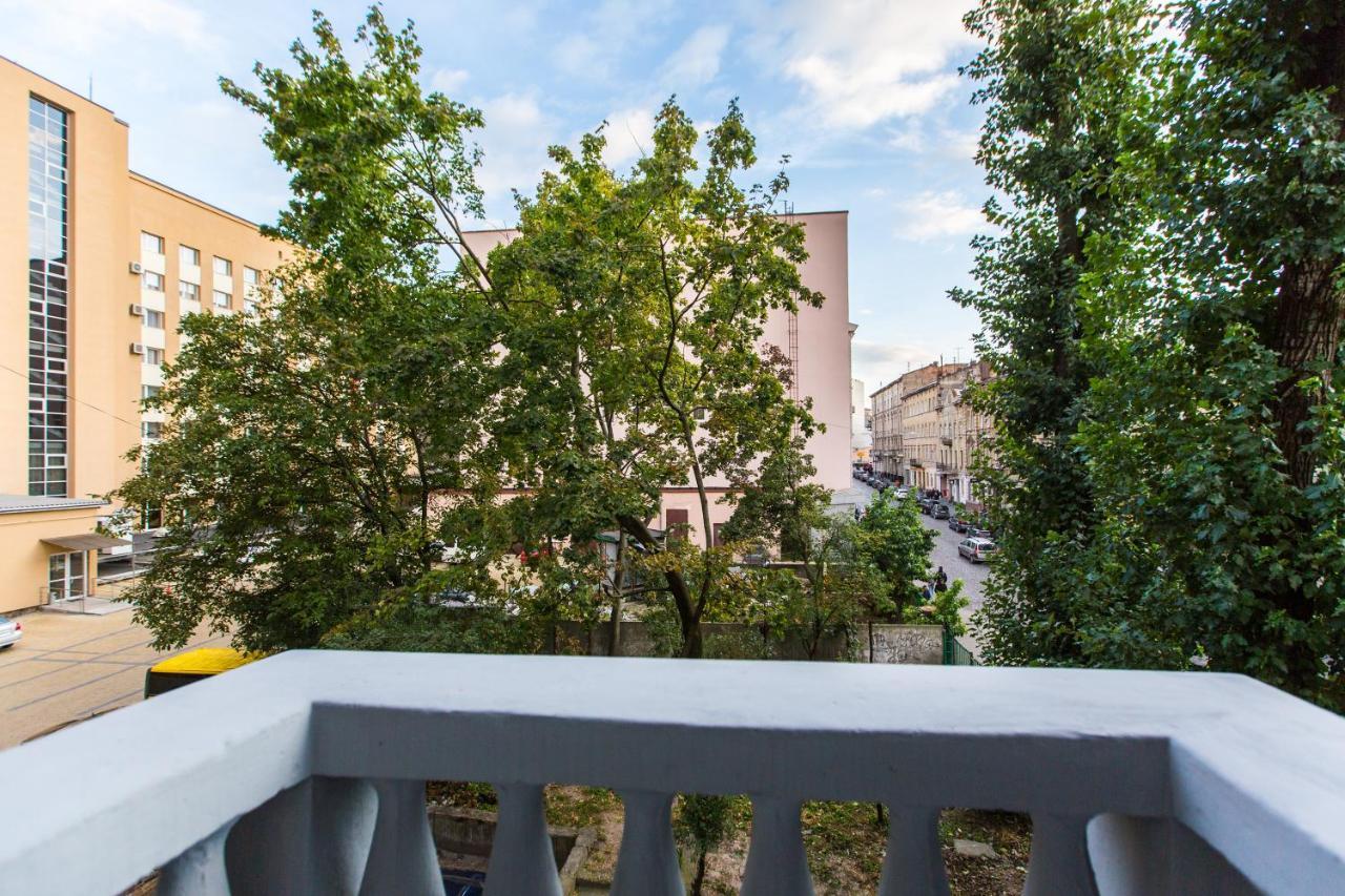 Avangard Kulisha 6B Apart Lviv Buitenkant foto